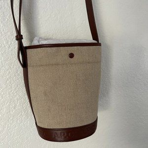APC HELENE BUCKET CANVAS BAG